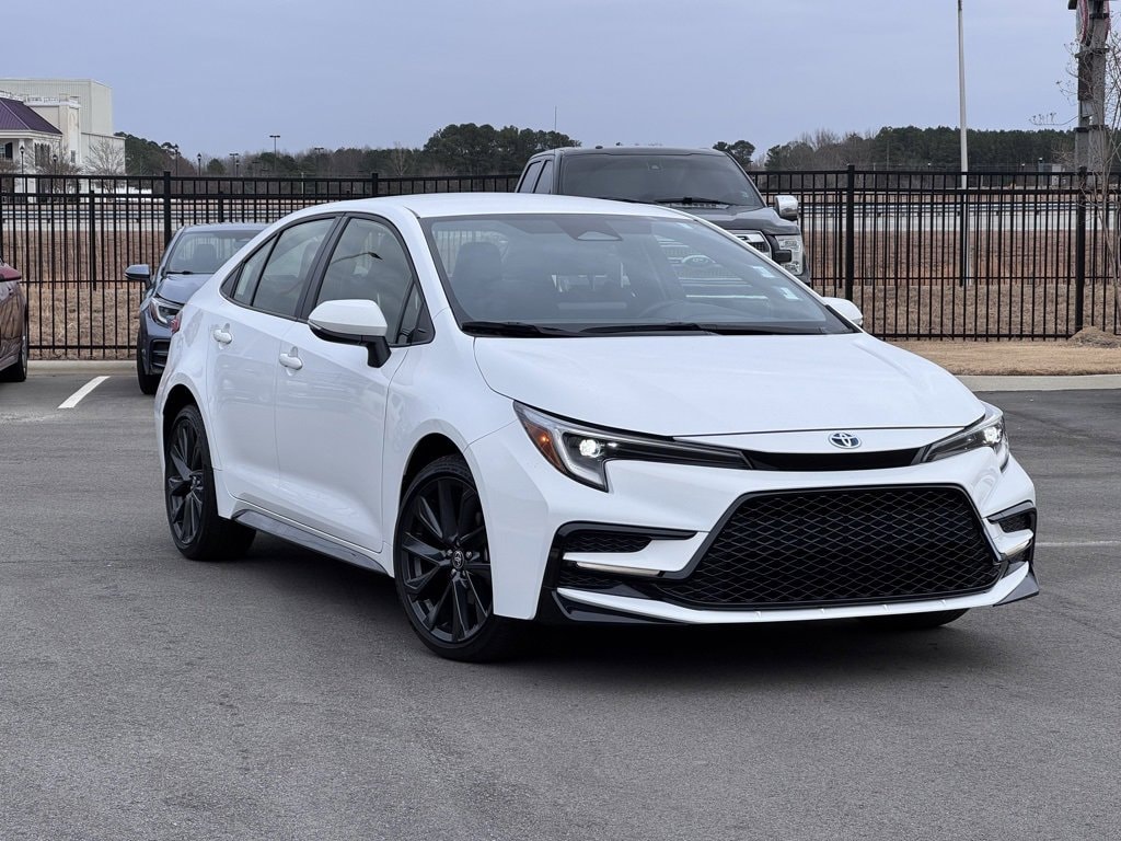 2024 Toyota Corolla SE's photo