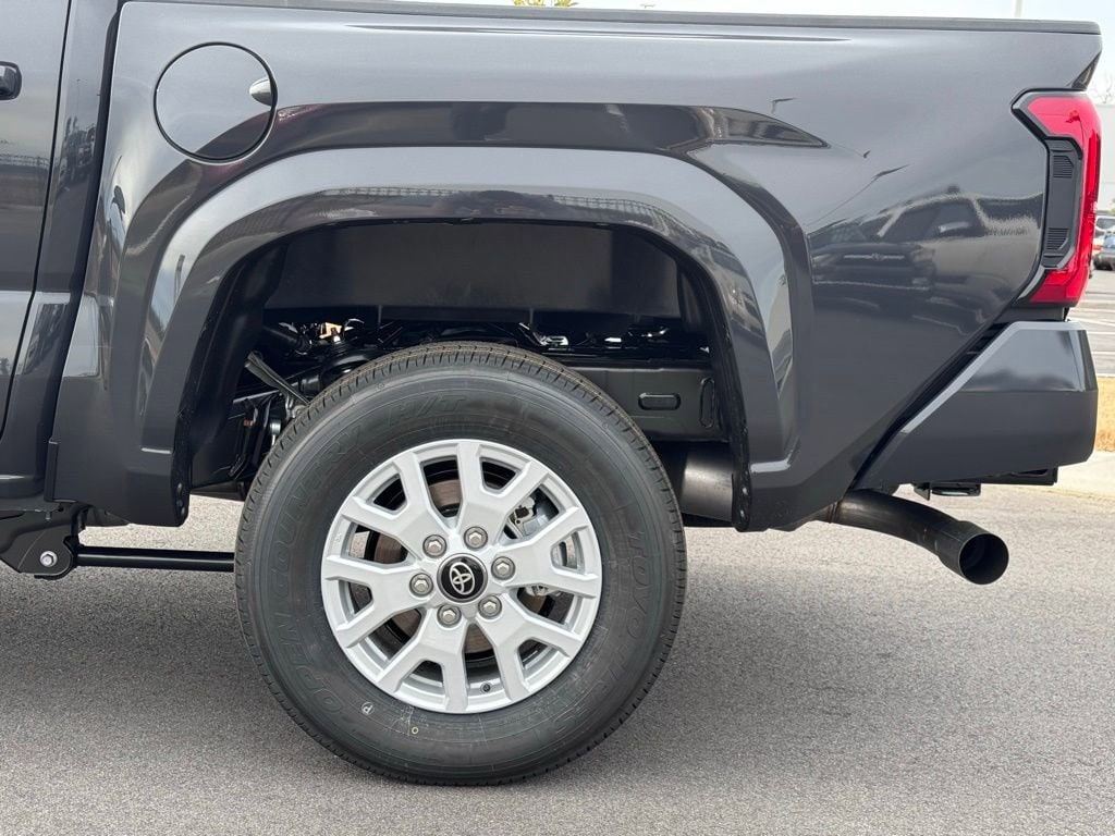 2026 Toyota Tacoma SR5 - Photo 38