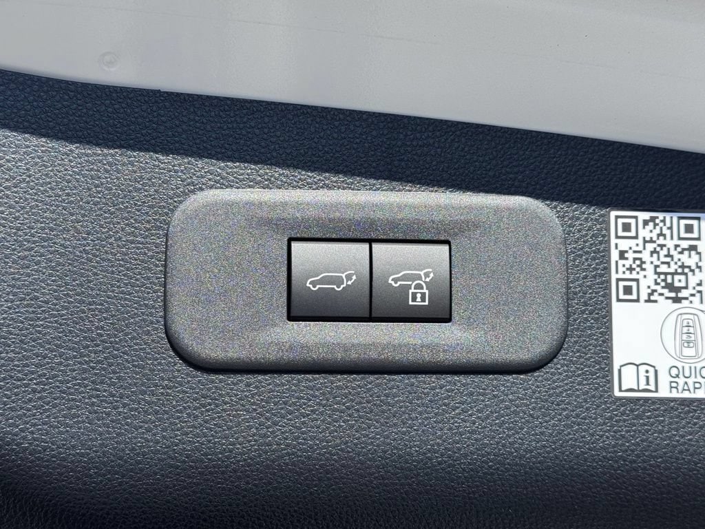 2025 Toyota Crown Signia Limited - Photo 41