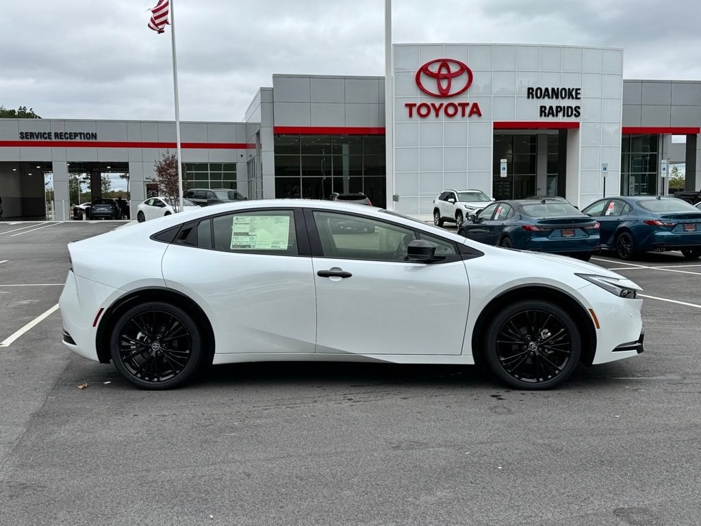 2026 Toyota Prius Nightshade - Photo 10