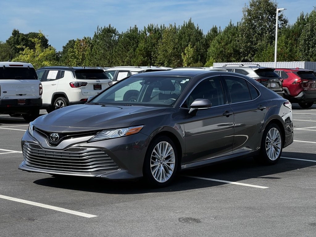 Used 2020 Toyota Camry XLE Sedan