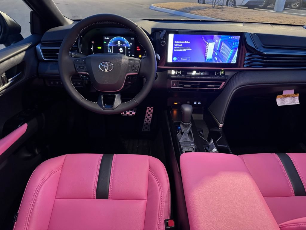 2026 Toyota Camry SE - Photo 6