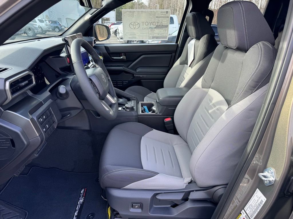 2025 Toyota Tacoma TRD Off Road - Photo 12