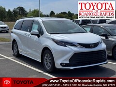2026 Toyota Sienna XLE Van Passenger Van