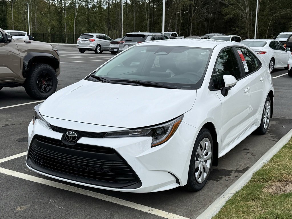2026 Toyota Corolla LE photo 3