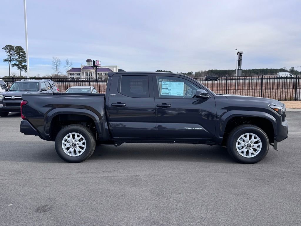 2026 Toyota Tacoma SR5 - Photo 24