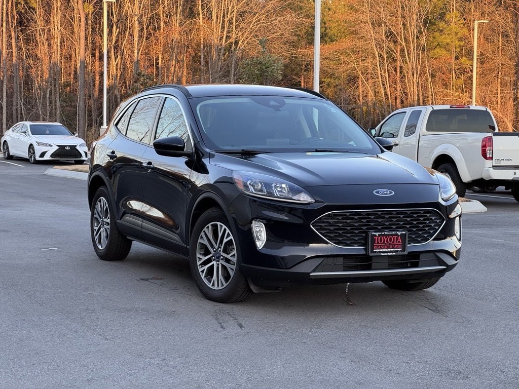 2021 Ford Escape SEL's photo