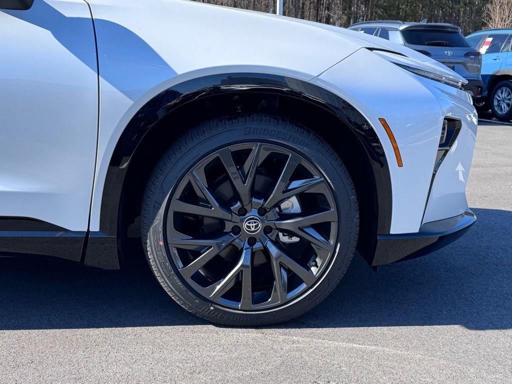 2025 Toyota Crown Signia Limited - Photo 44