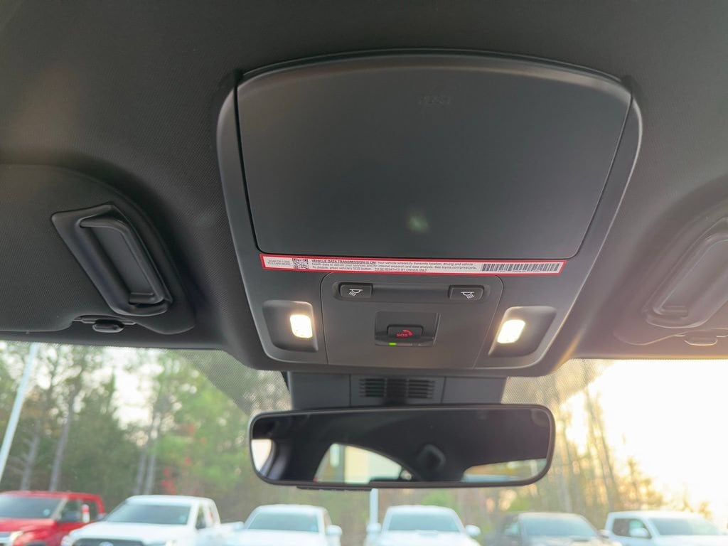 2026 Toyota Camry SE - Photo 35