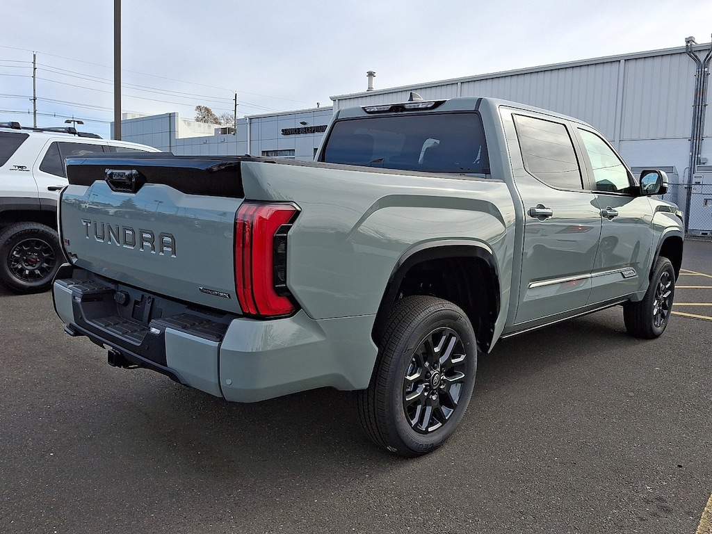 New 2026 Toyota Tundra i-FORCE MAX Platinum PLATINUM CREWMAX 5.5