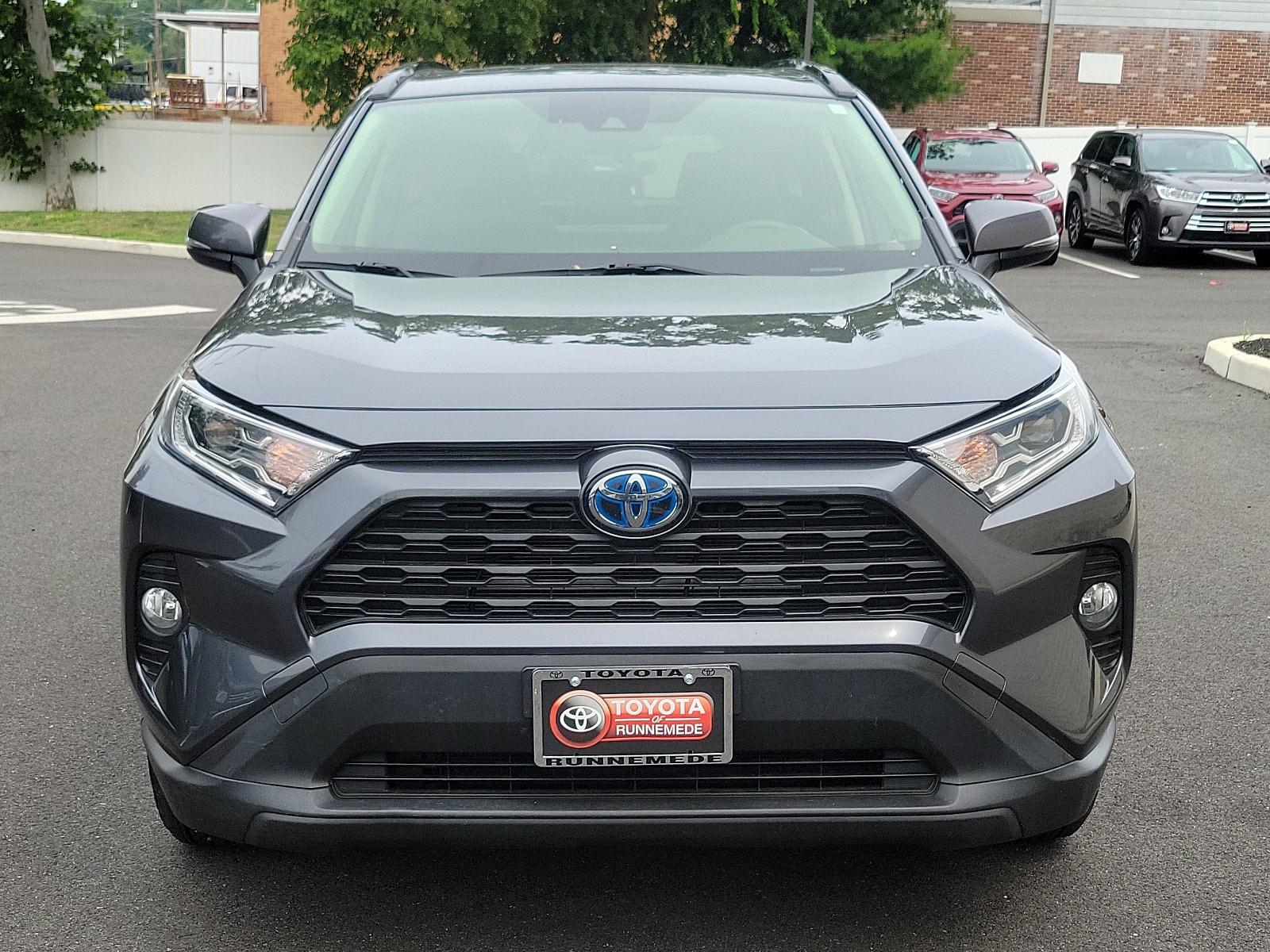 Certified 2019 Toyota RAV4 XLE with VIN JTMRWRFV3KD009140 for sale in Runnemede, NJ