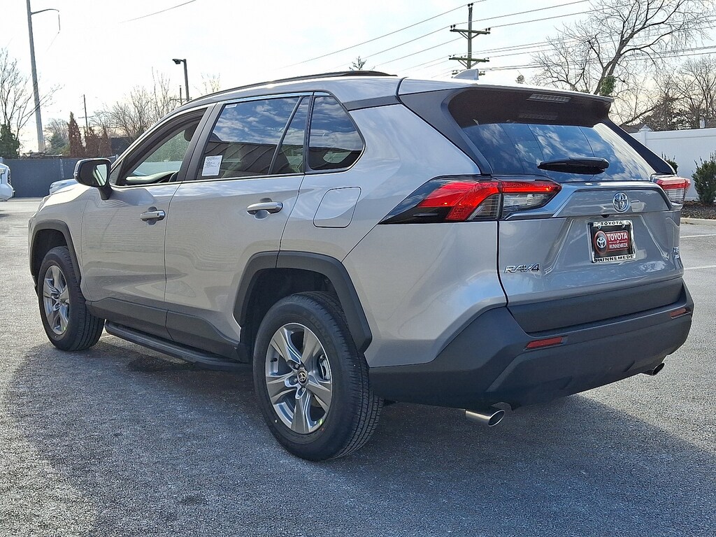 New 2025 Toyota RAV4 XLE XLE AWD SUV