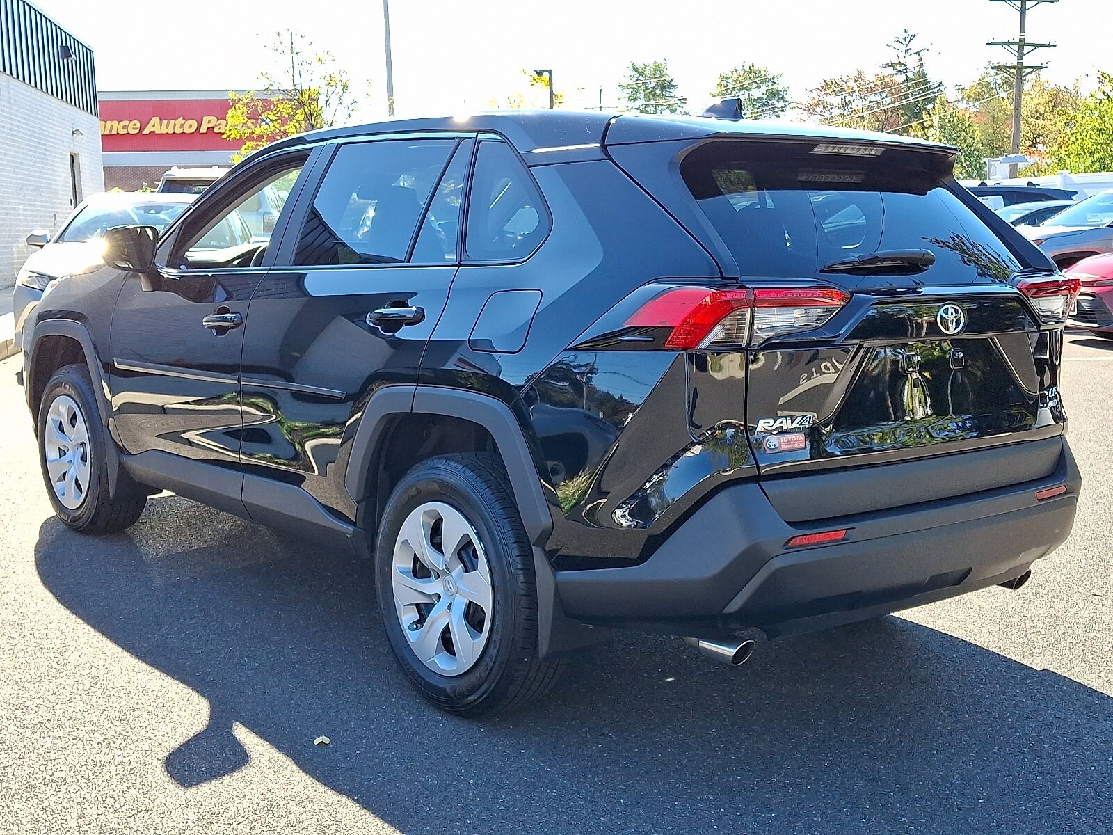 2024 Toyota RAV4 LE photo 2