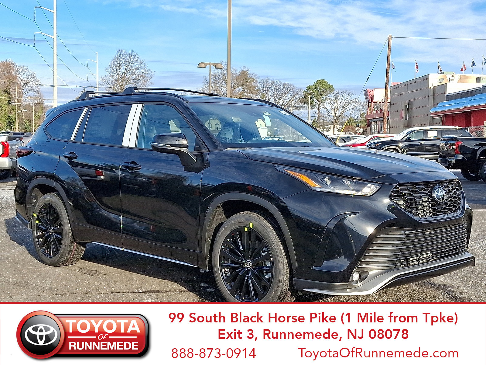 2026 Toyota Highlander XSE's photo