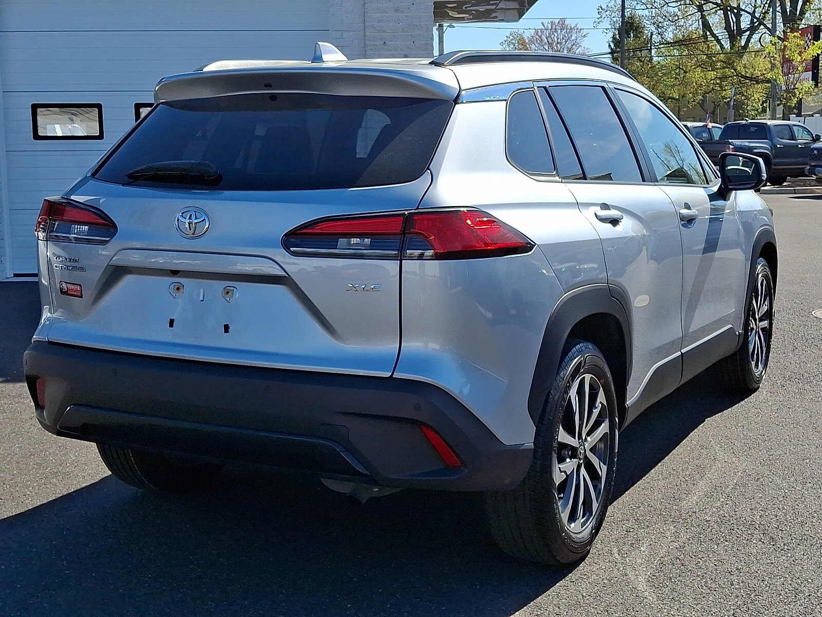 2024 Toyota Corolla Cross XLE - Photo 6