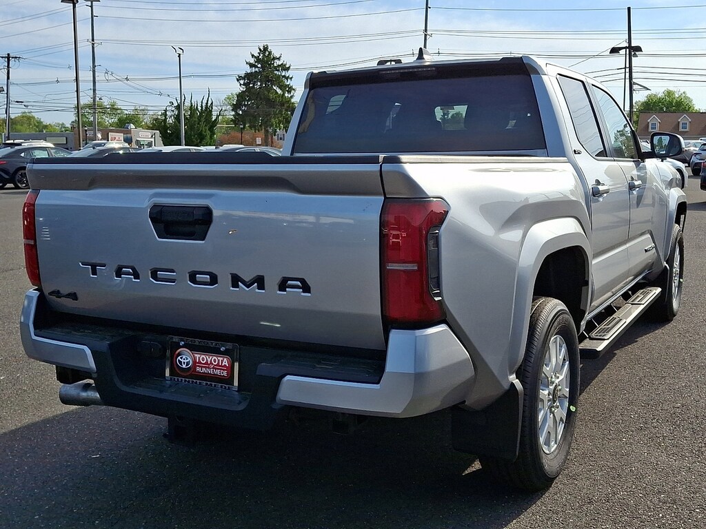 New 2026 Toyota Tacoma SR5 4X4 DOUBLE CAB