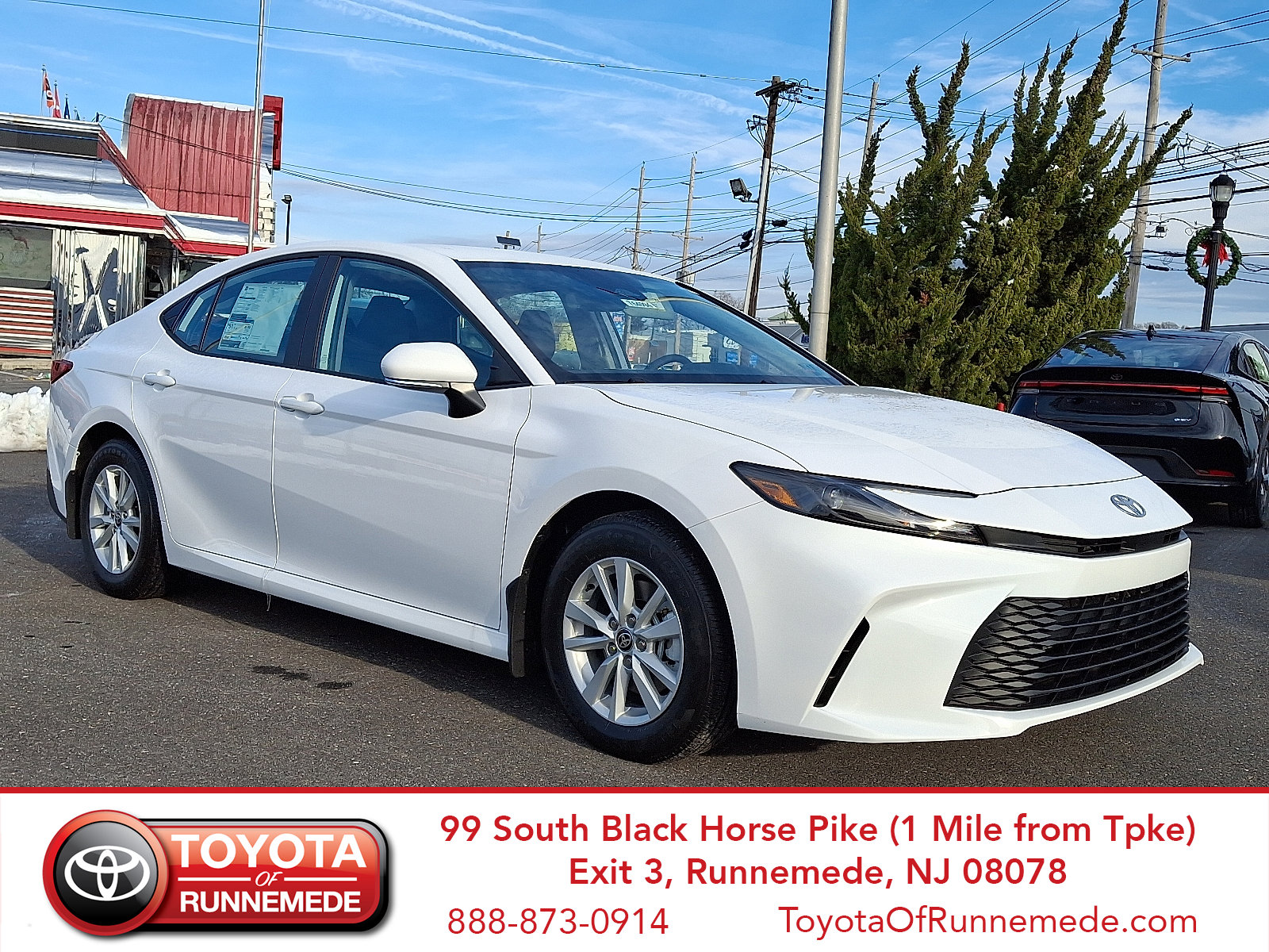 2026 Toyota Camry LE's photo