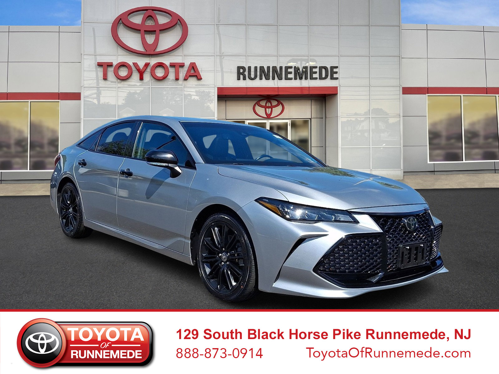 2021 Toyota Avalon XSE Nightshade's photo