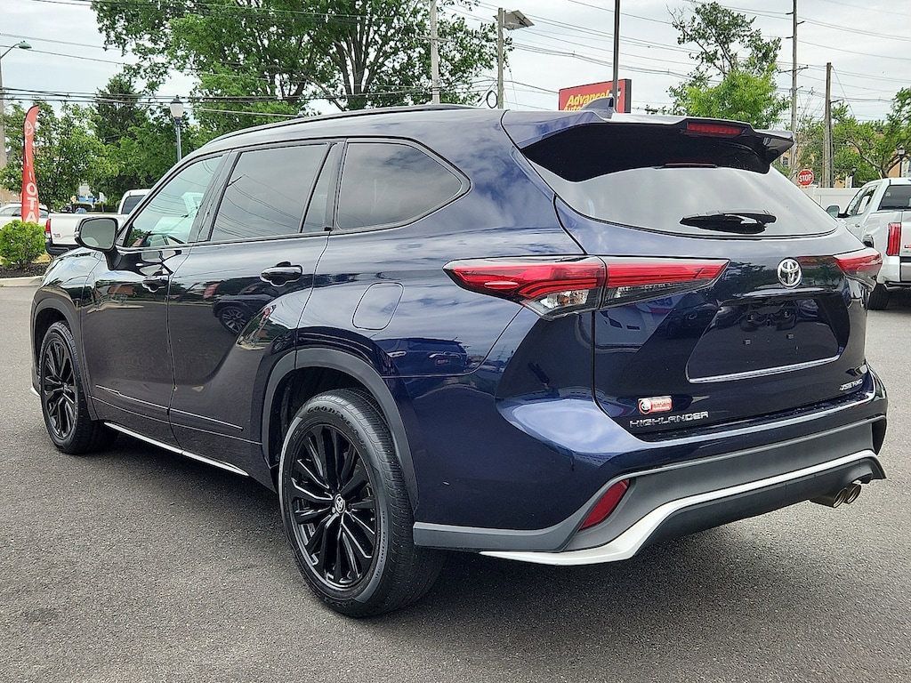 Used 2023 Toyota Highlander XSE Sport Utility