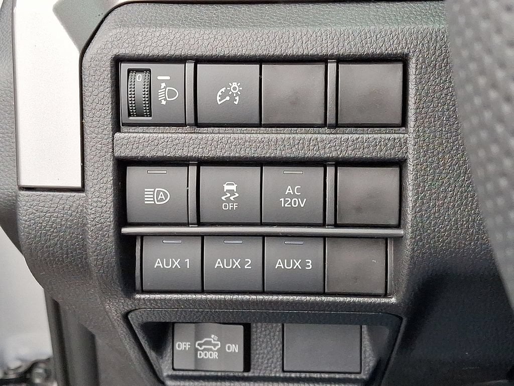 2025 Toyota Tacoma TRD Off Road - Photo 13