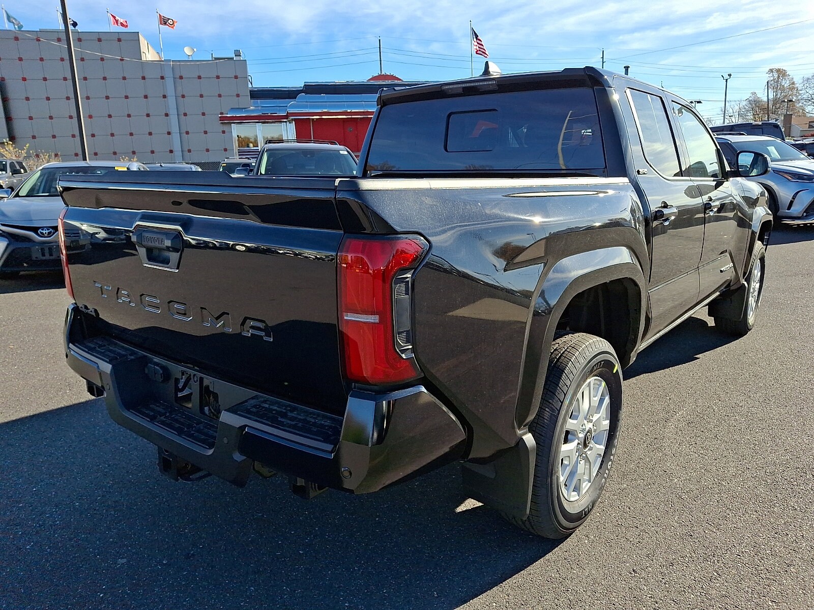 2025 Toyota Tacoma SR5 4x4 Double Cab photo 4