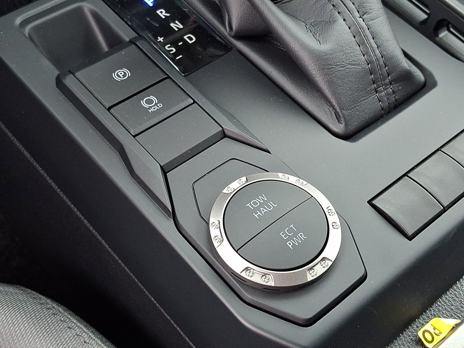 2026 Toyota Tacoma SR5 - Photo 14