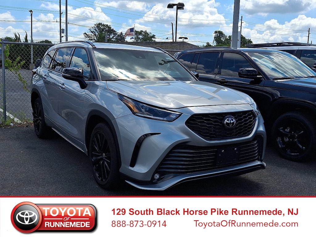 Used 2025 Toyota Highlander XSE Sport Utility