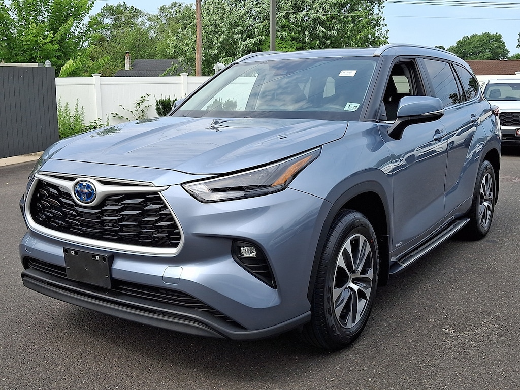 Certified 2024 Toyota Highlander Hybrid Hybrid XLE Sport Utility