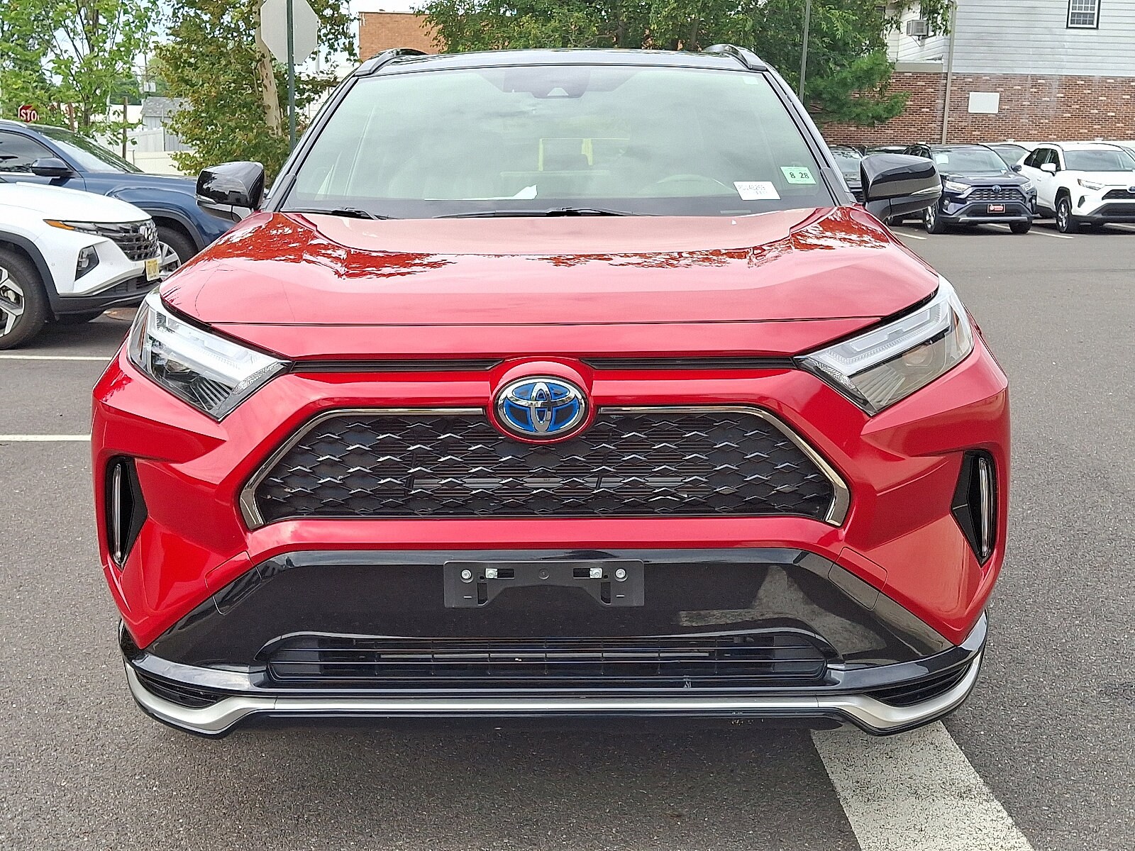 2023 Toyota RAV4 Prime XSE photo 2