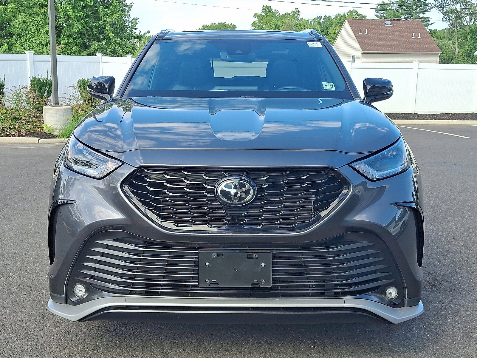 2022 Toyota Highlander XSE photo 2