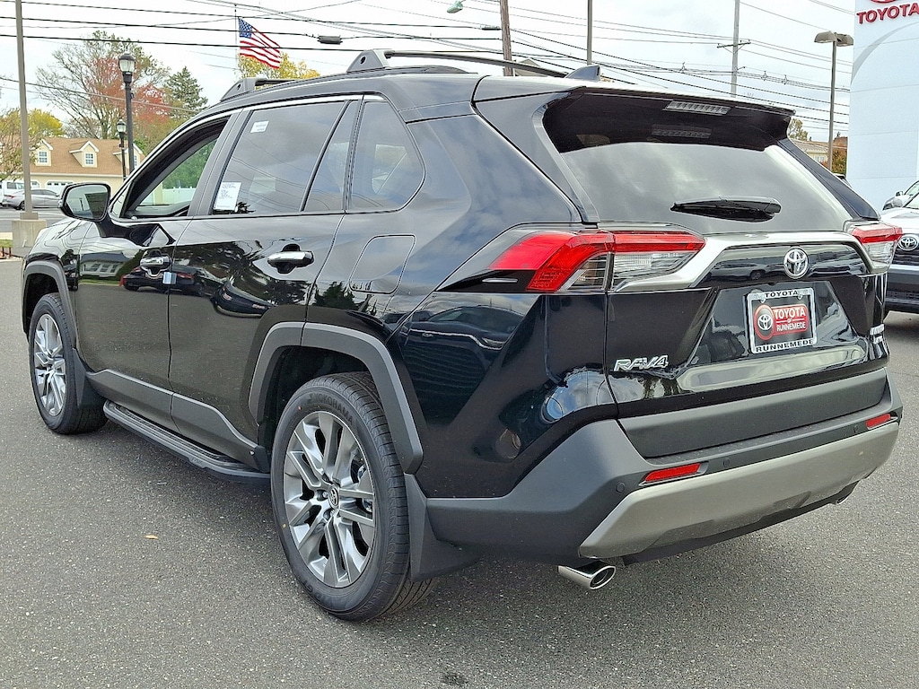 New 2025 Toyota RAV4 Limited LIMITED AWD SUV