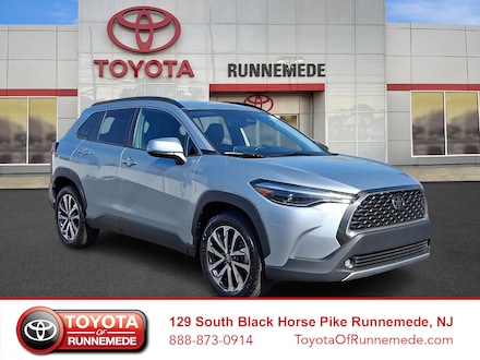 2024 Toyota Corolla Cross XLE Sport Utility