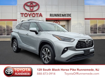 2022 Toyota Highlander XLE Sport Utility 2022 Toyota Highlander XLE Sport Utility