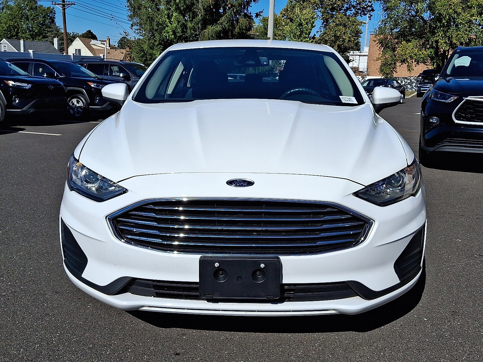 2020 Ford Fusion Hybrid SE photo 2