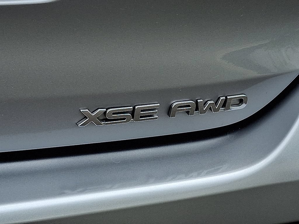 2025 Toyota Highlander XSE - Photo 30