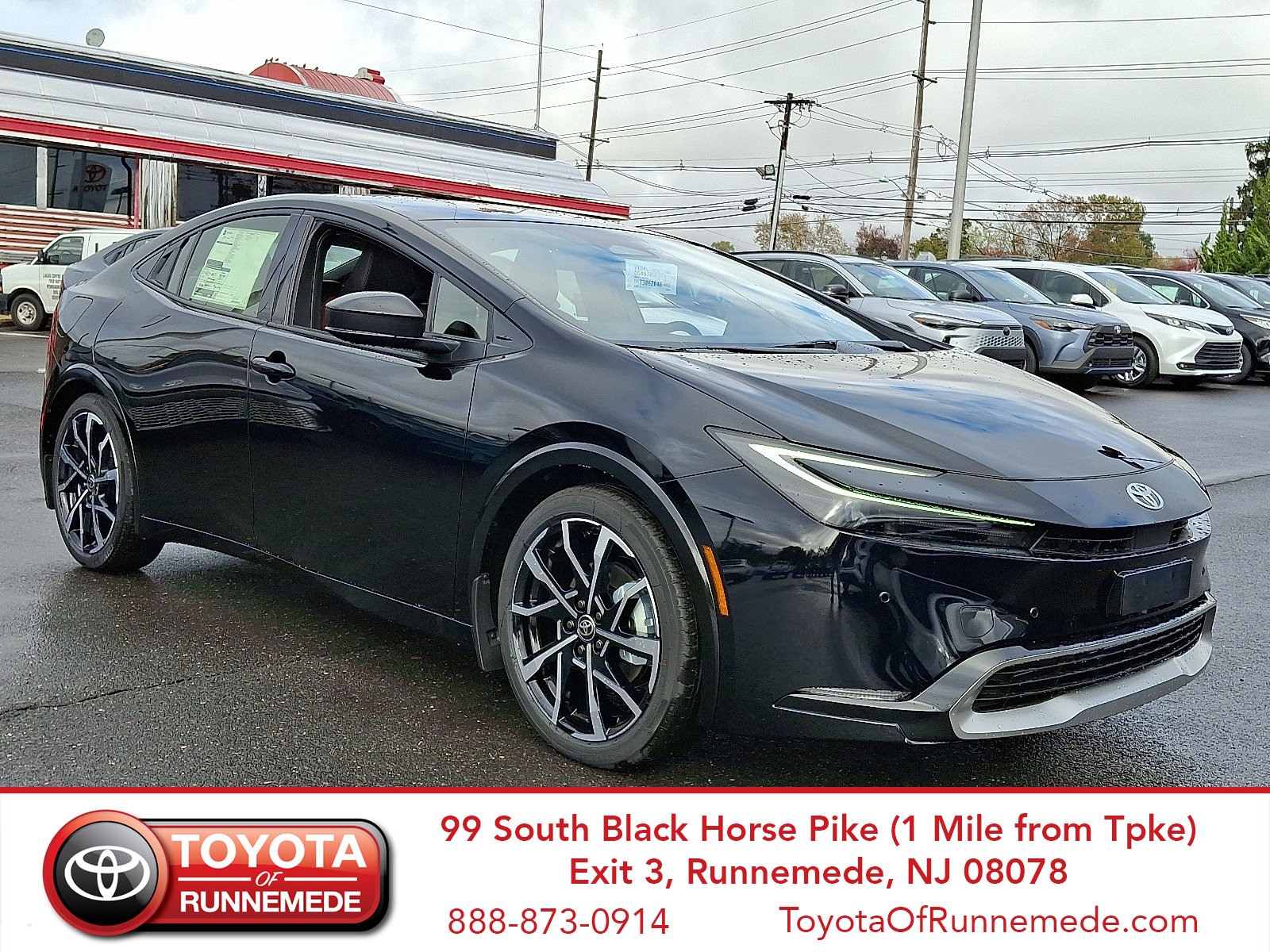 2026 Toyota Prius XSE's photo