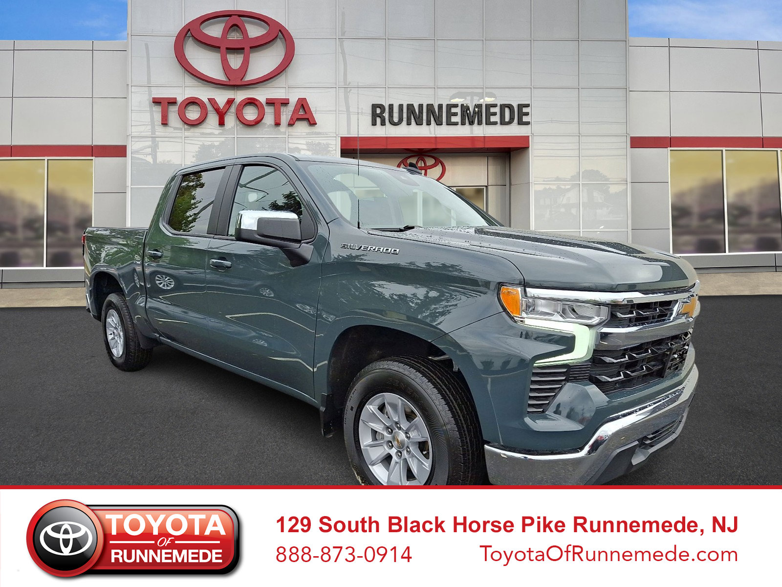 2025 Chevrolet Silverado 1500 LT's photo