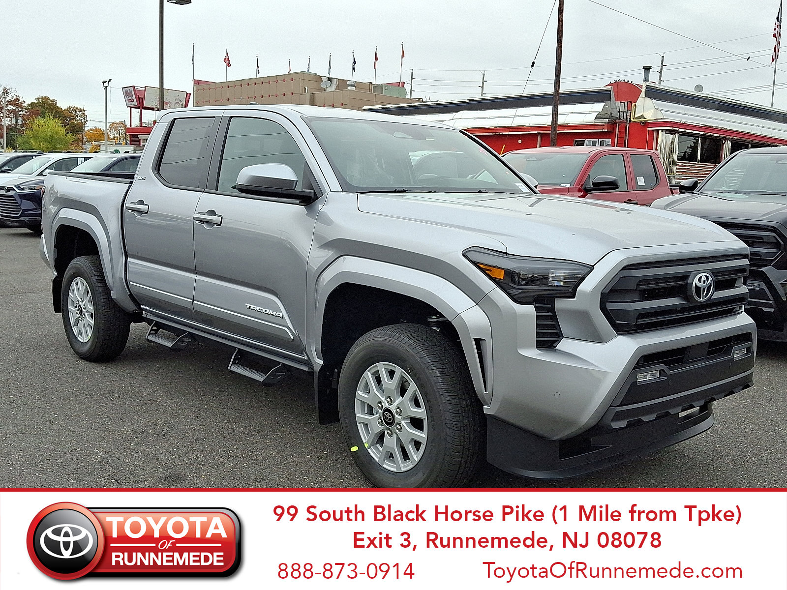 2025 Toyota Tacoma SR5's photo