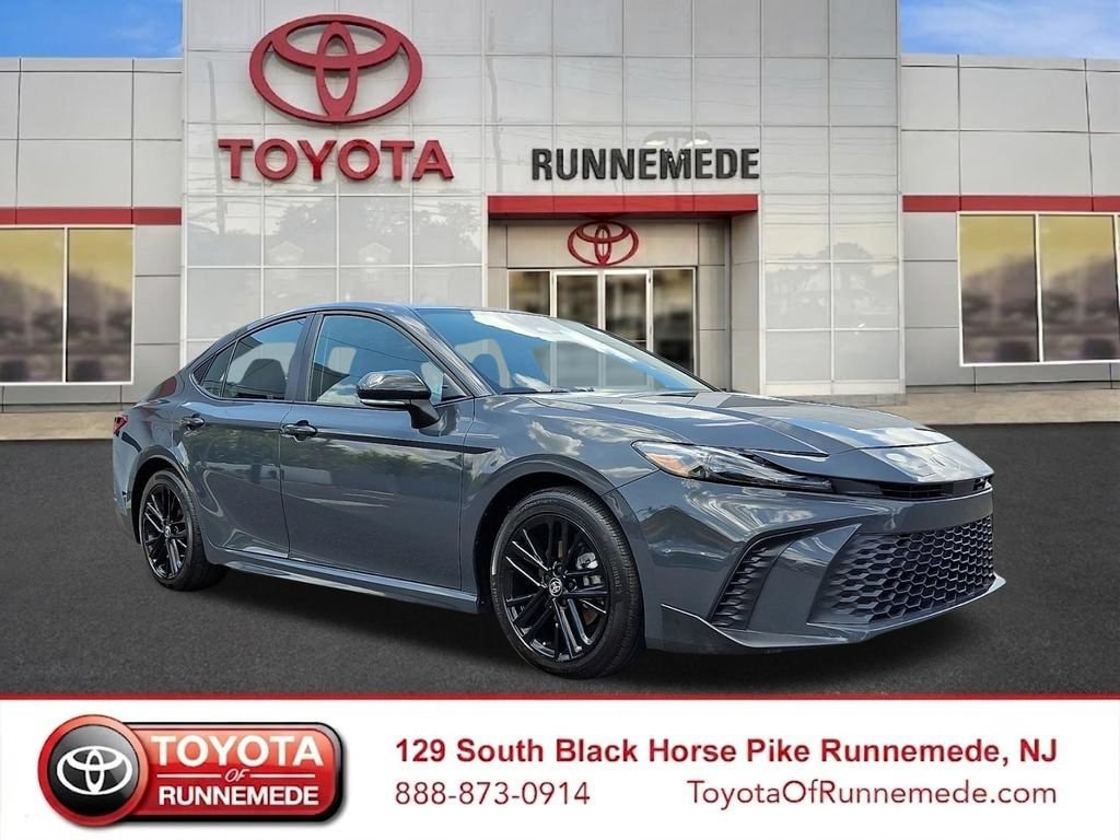 Used 2026 Toyota Camry SE Sedan