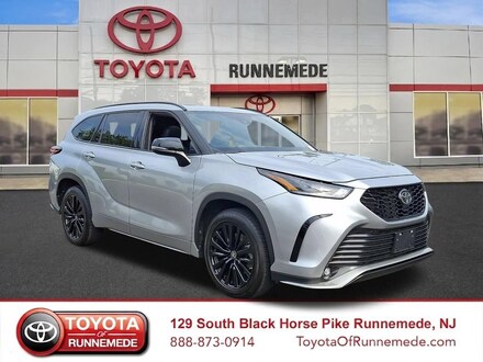 2025 Toyota Highlander XSE Sport Utility