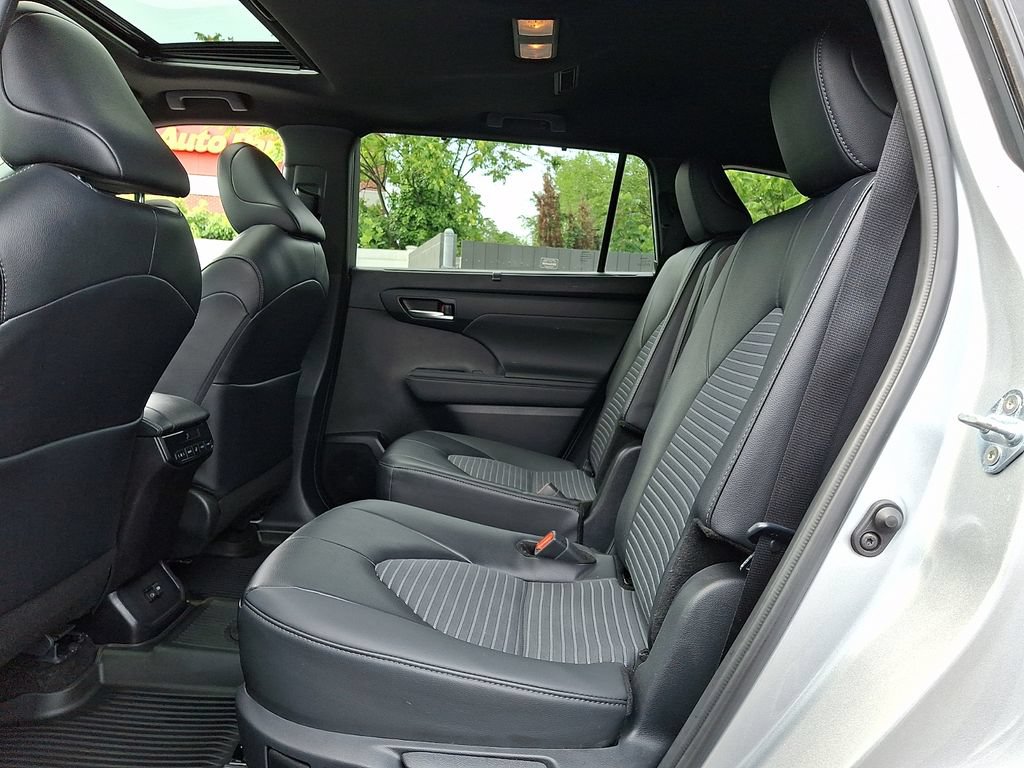 2025 Toyota Highlander XSE - Photo 7