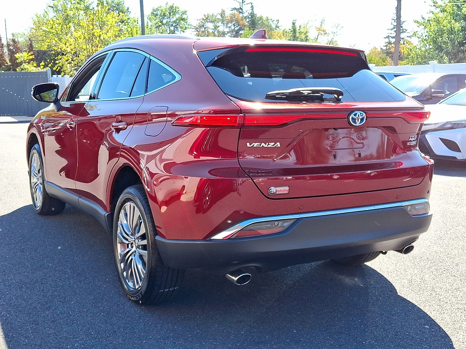 2021 Toyota Venza XLE photo 4