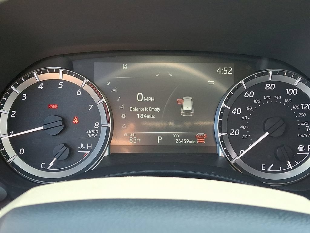 2025 Toyota Highlander LE - Photo 24