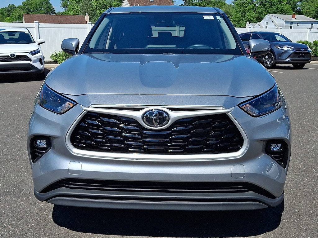 Certified 2025 Toyota Highlander LE Sport Utility
