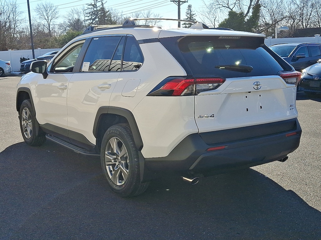 New 2025 Toyota RAV4 XLE XLE AWD SUV