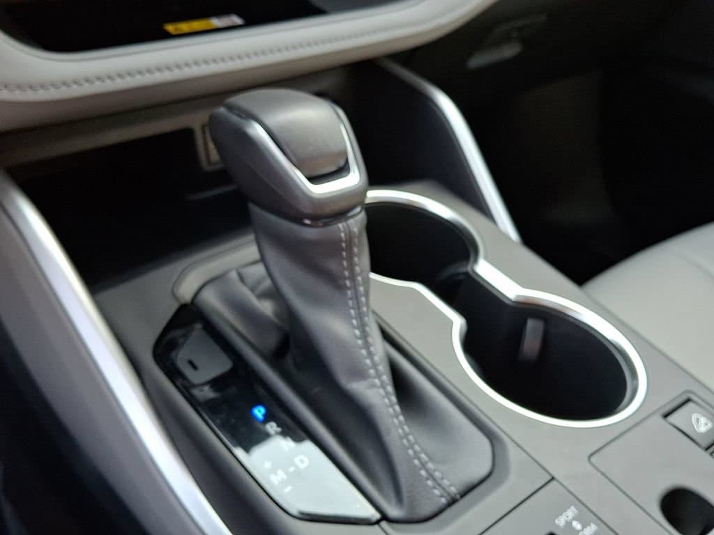 2023 Toyota Highlander XLE - Photo 16