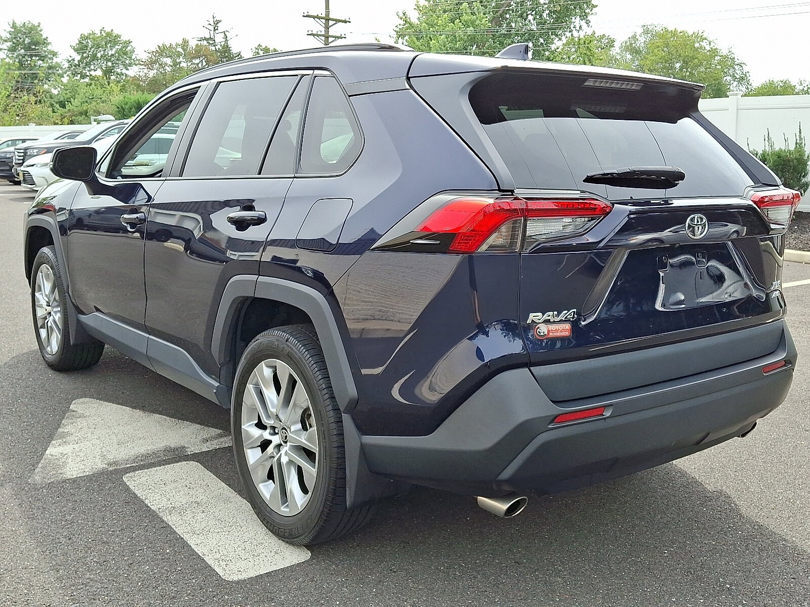 2024 Toyota RAV4 XLE Premium photo 2