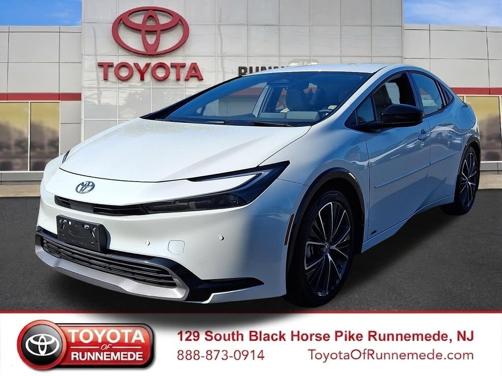 Certified 2024 Toyota Prius XLE Hatchback
