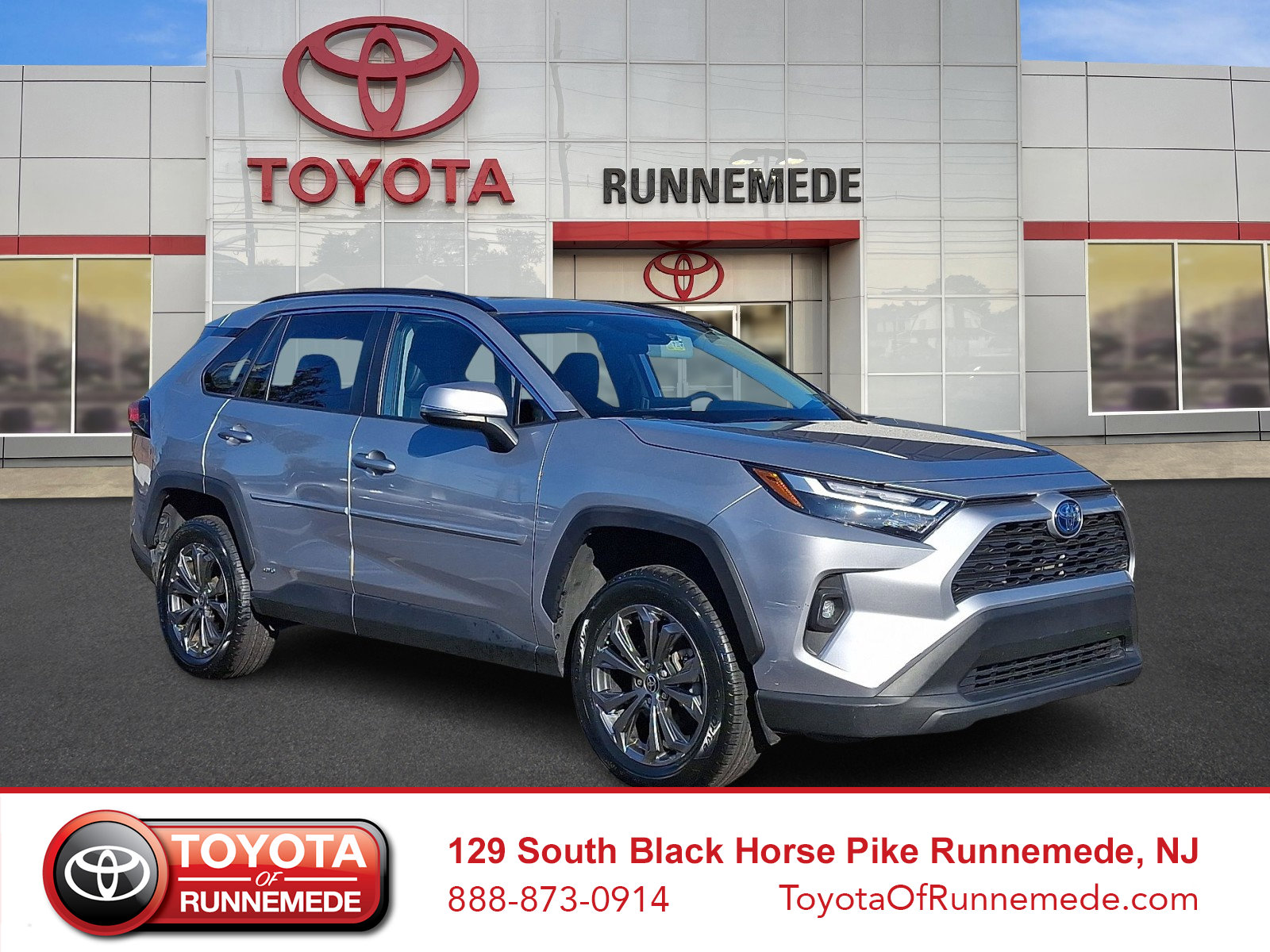 2022 Toyota RAV4 XLE Premium's photo