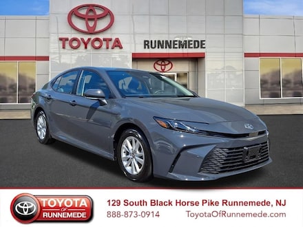 2025 Toyota Camry LE Sedan
